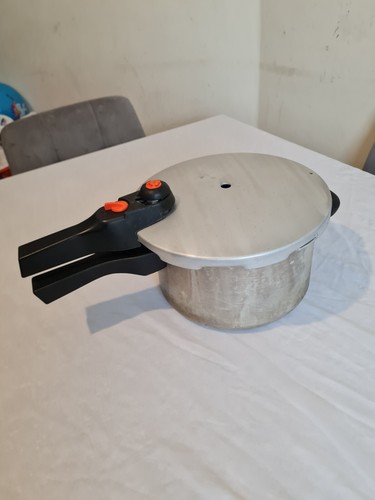 Prestige pressure cooker - prestige,