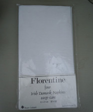 SET OF 4  BNIP  IRISH LINEN