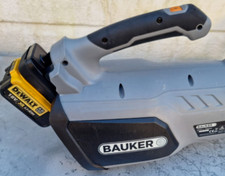 Bauker 18v tool battery converter so you can use DEWALT 18v / 54v batteries