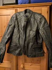 Ladies Size M Leather Triumph
