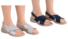 Women cushion walk - cushion,