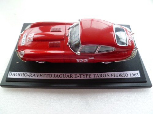 Jaguar type race car 43 - race,