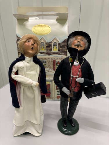 Byers choice carolers - byers’,