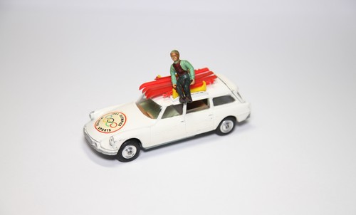 Corgi 475 citroen safari 1964 - 475,