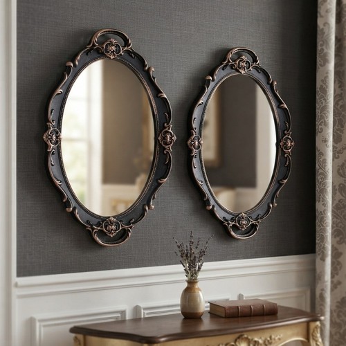 Set oval vintage - of, wall