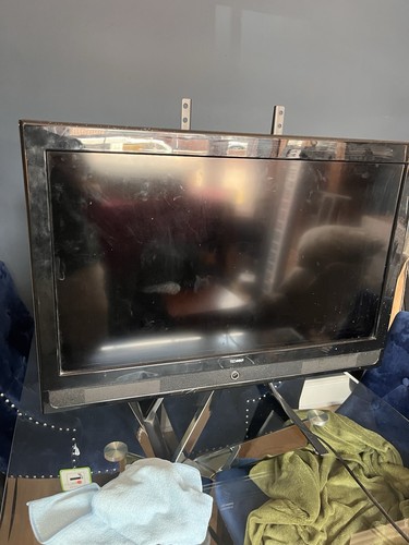 Technika 32in lcd 720p - 32in, tv