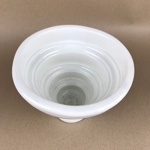 Antique round jelly mould - antique,