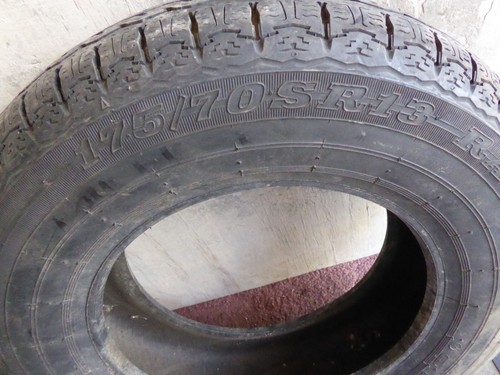 Dunlop car tyre 175 13 - 175/70, sr