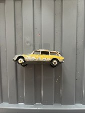 Corgi Car Citroen Safari In