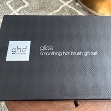 GHD Glide Smoothing Hot Brush