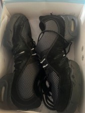 Bloch women’s boost sneaker