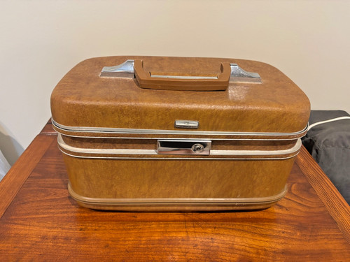 Vintage 1970s airway hard - 1970s,