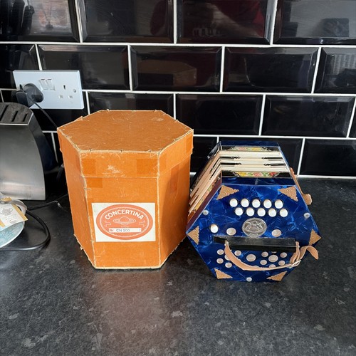 Vintage scholer concertina - vintage,