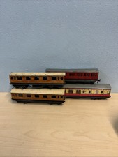 Railway Carriages Hornby Dublo
