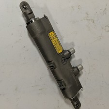 Double Ended Hydraulic