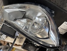 Passenger Headlight 204 Type