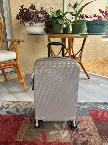Tumi degree international - 19,