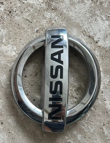 Nissan qashqai smaller logo - nissan,