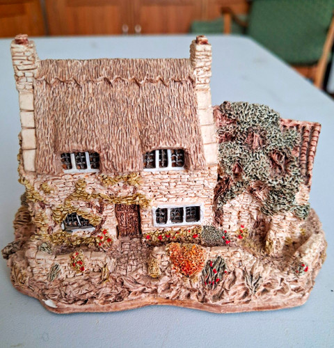 Lilliput lane cobbler - lilliput,