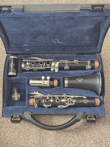 Buffet crampon clarinet - crampon, model