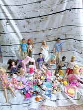Huge job lot bundle of Barbies, ken , baby's and lots of accessories