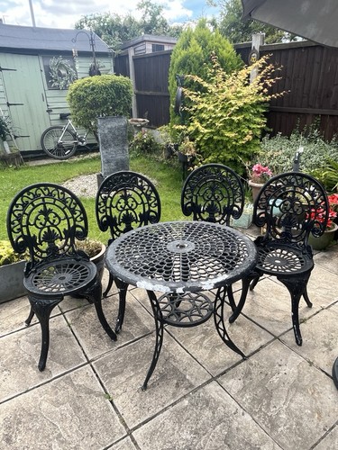 Vintage french garden patio - garden,