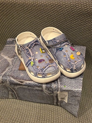 Crocs classic crush clog sza - crocs, x