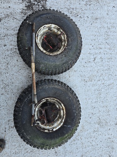 Front steering hubs - front, go