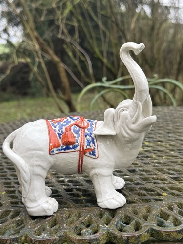 Kakiemon style samson - a,