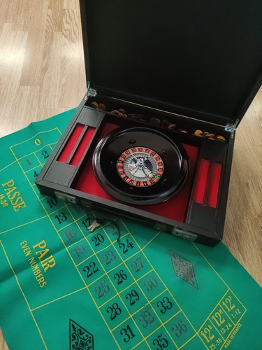Vintage roulette set hard - vintage,