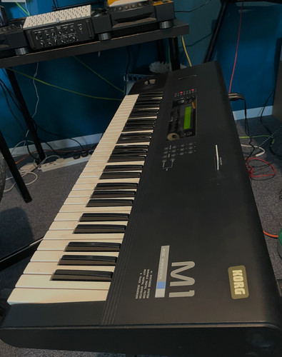 Korg key vintage - m1, 61-key