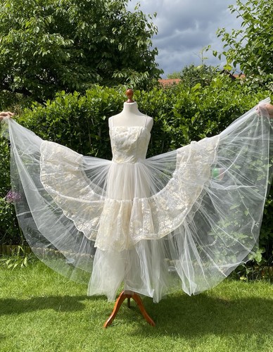 Vintage prima ballerina tuttu