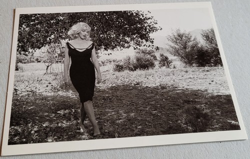 Postcard actress marilyn - actress,