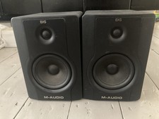 Pair of M-AUDIO BX5 D2 Studio Monitors - Black 56Hz-22kHz - Tested Working - N33