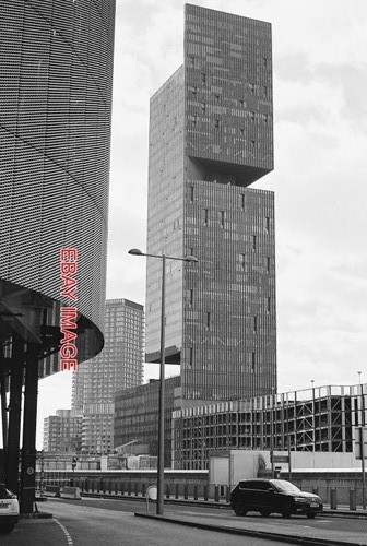 Photo strange new building - ,