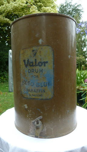 Vintage valor for - valor, esso