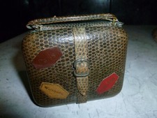 VINTAGE ELITE LEATHER SUITCASE TRAVEL CLOCK VERY RARE CLOCK IS WORKING 9X8CM