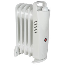 ESSENTIALS 500W ELECTRIC FREESTANDING OIL-FILLED RADIATOR WHITE