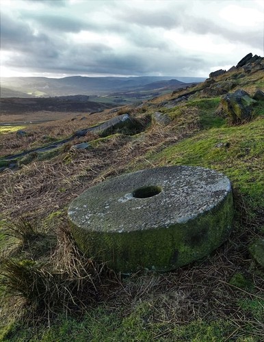 Photo 6x4 abandoned millstone - photo,