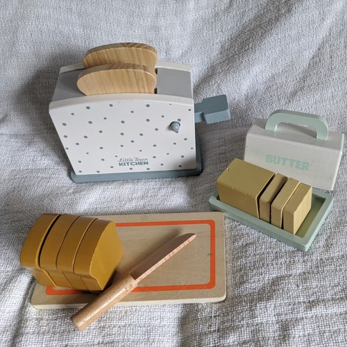 Wooden play toaster bread - wooden,