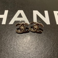 Excellent CHANEL Earrings