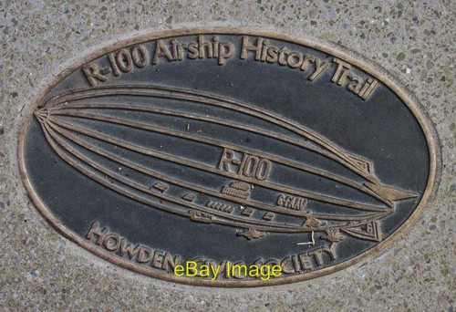 Photo 12x8 r100 airship trail - r100,