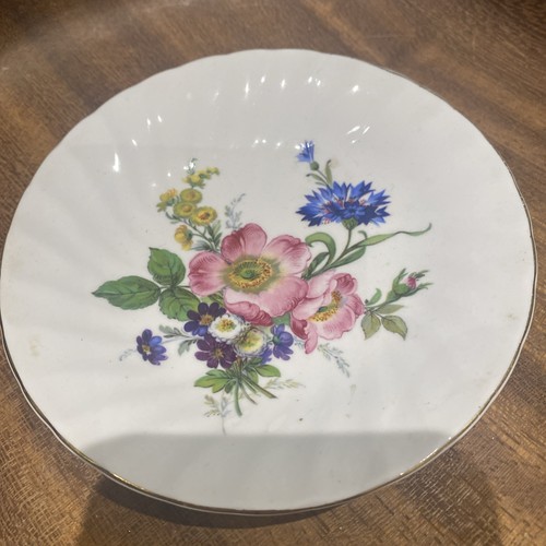 Royal kendal fine bone china - royal,