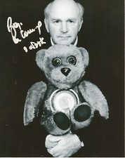 ROGER DE COURCEY Signed 10x8