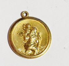 9ct - 375 SOLID GOLD ST