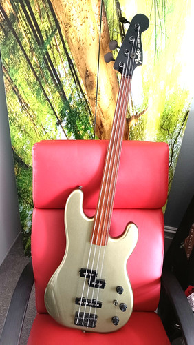 Fender fretless jazz special - fretless,