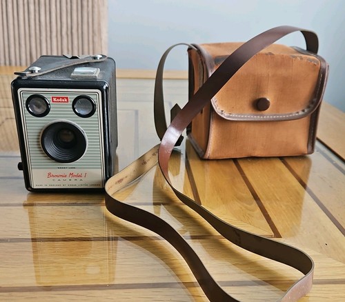 Kodak brownie model box - brownie, 1