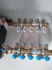 Underfloor Heating 5 Port Manifold with Blending Valve and 4 actuators 