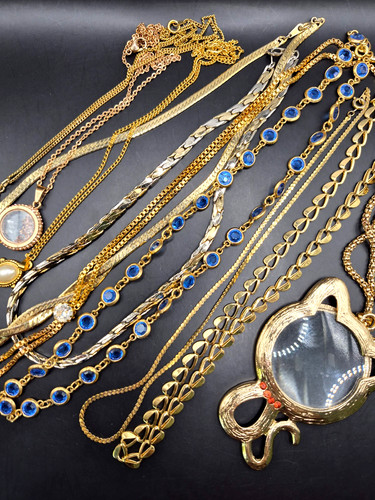 Gold tone necklaces job - 10,