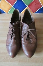 Footglove ladies tan leather heeled brogue shoes size 7 vgc